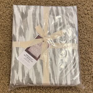 NWT West Elm Woodgrain Ikat Duvet - Full/Queen